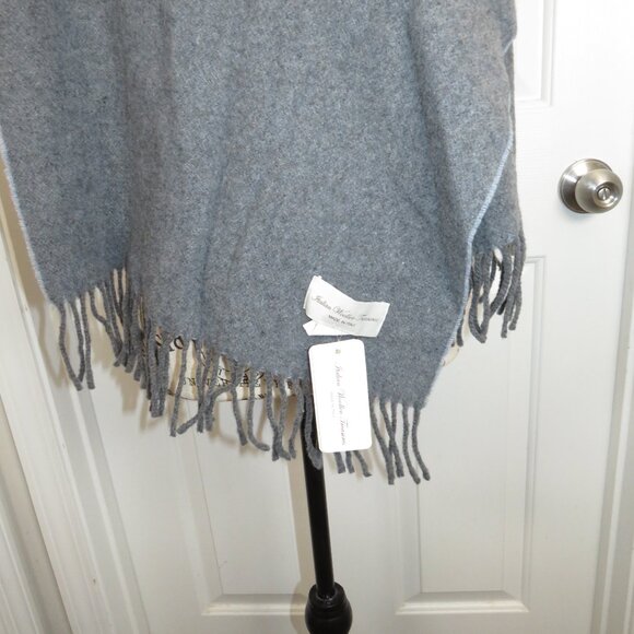NWT Italian Woolen Treasures Gray 100% Wool Scarf 17"x81" Fringe Made in Italy - Picture 3 of 8